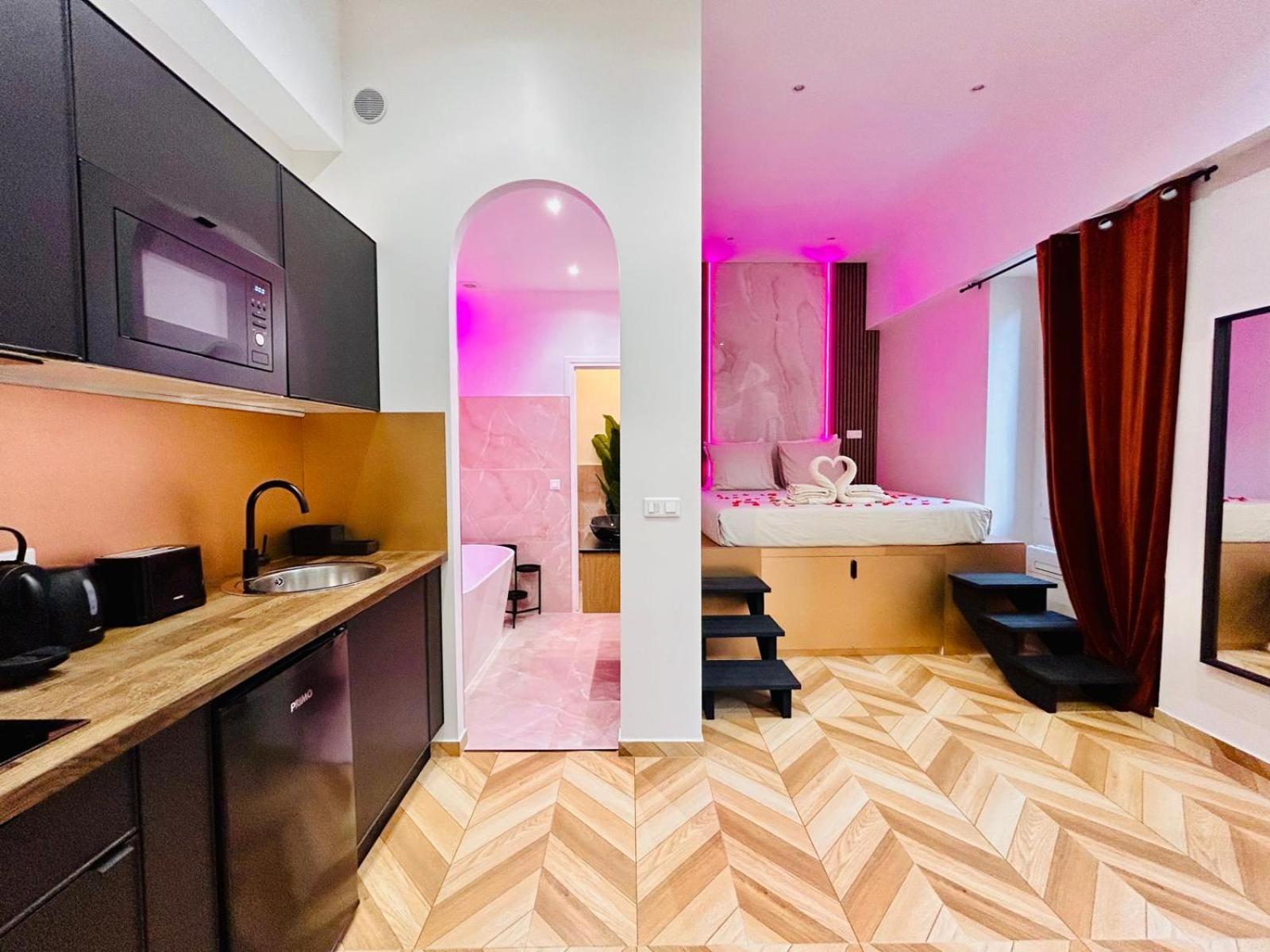 Intimate Escape - Seaside - Spa Bath - Wifi - Ac Ница Екстериор снимка